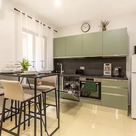 Lejlighed 2-bedroom In Msida, Easy Access To Valletta